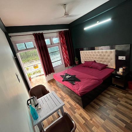 Shanti Cafe & Hostels كاسول المظهر الخارجي الصورة