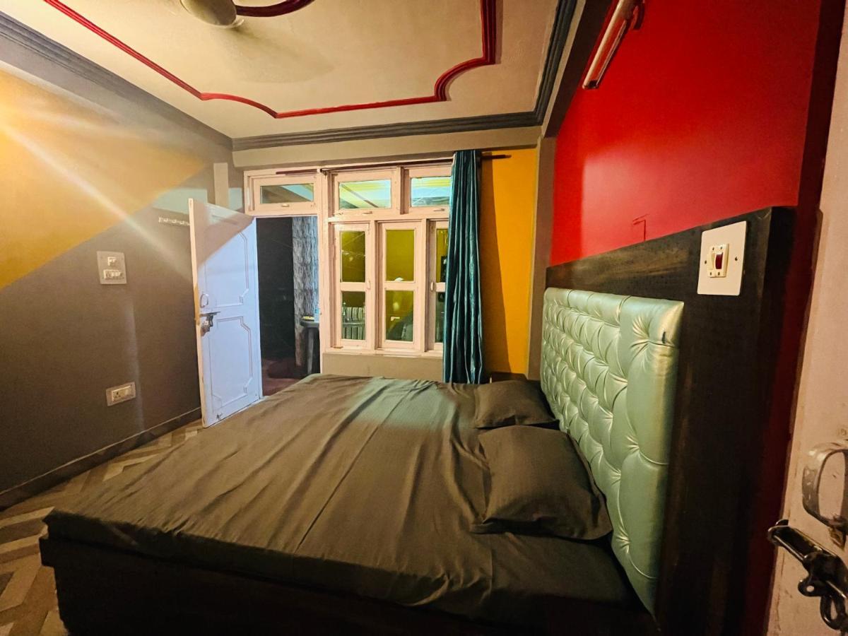 Shanti Cafe & Hostels كاسول المظهر الخارجي الصورة