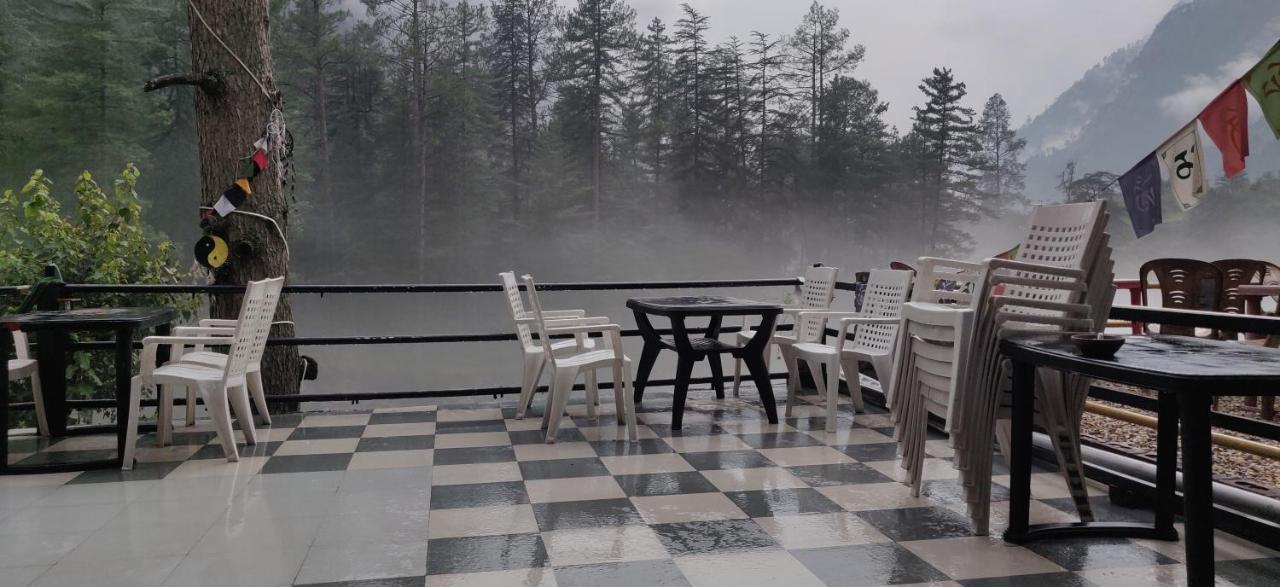 Shanti Cafe & Hostels كاسول المظهر الخارجي الصورة